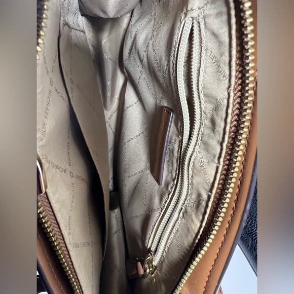 Michael Kors, Marc Jacobs, Cole Haan Rehab Lot 1 - Picture 5 of 13